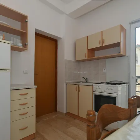 Apartman Carevic Ante Baska Voda