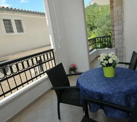 Carevic Ante Apartamento *