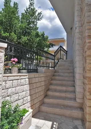 Carevic Ante Apartamento *